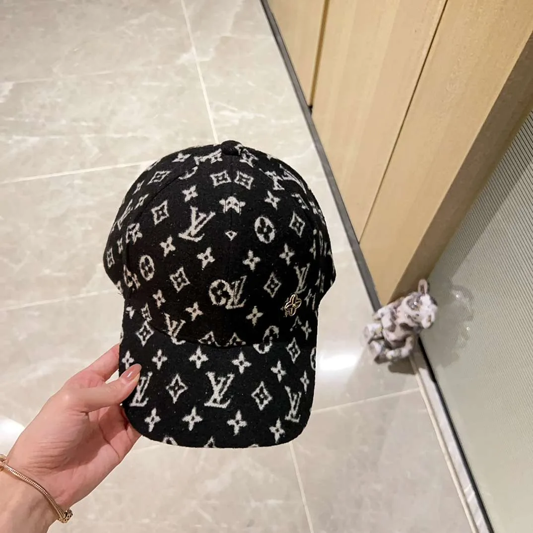 Louis Vuitton Monogram