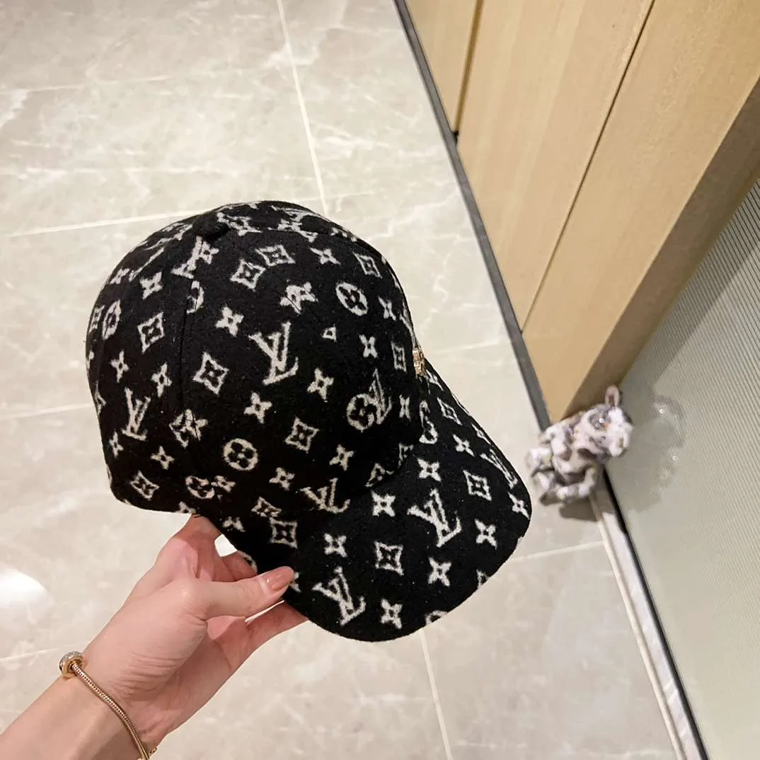 Louis Vuitton Monogram Pattern Cap Black - Image 5