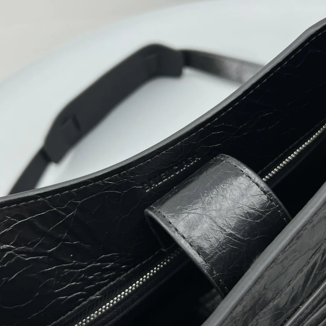 Balenciaga Neo Classic Small Handbag Black / - Image 5