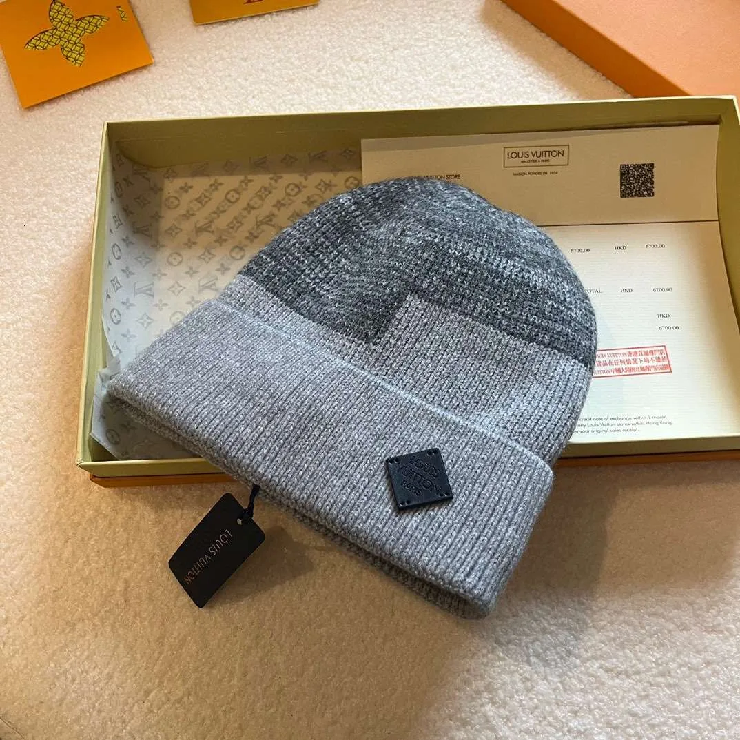 Alternative view of Louis Vuitton Neo Petit Damier Beanie Grey
