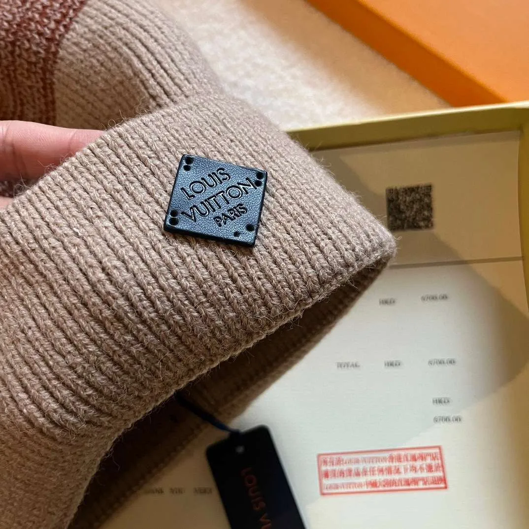 Alternative view of Louis Vuitton Neo Petit Damier Beanie Brown