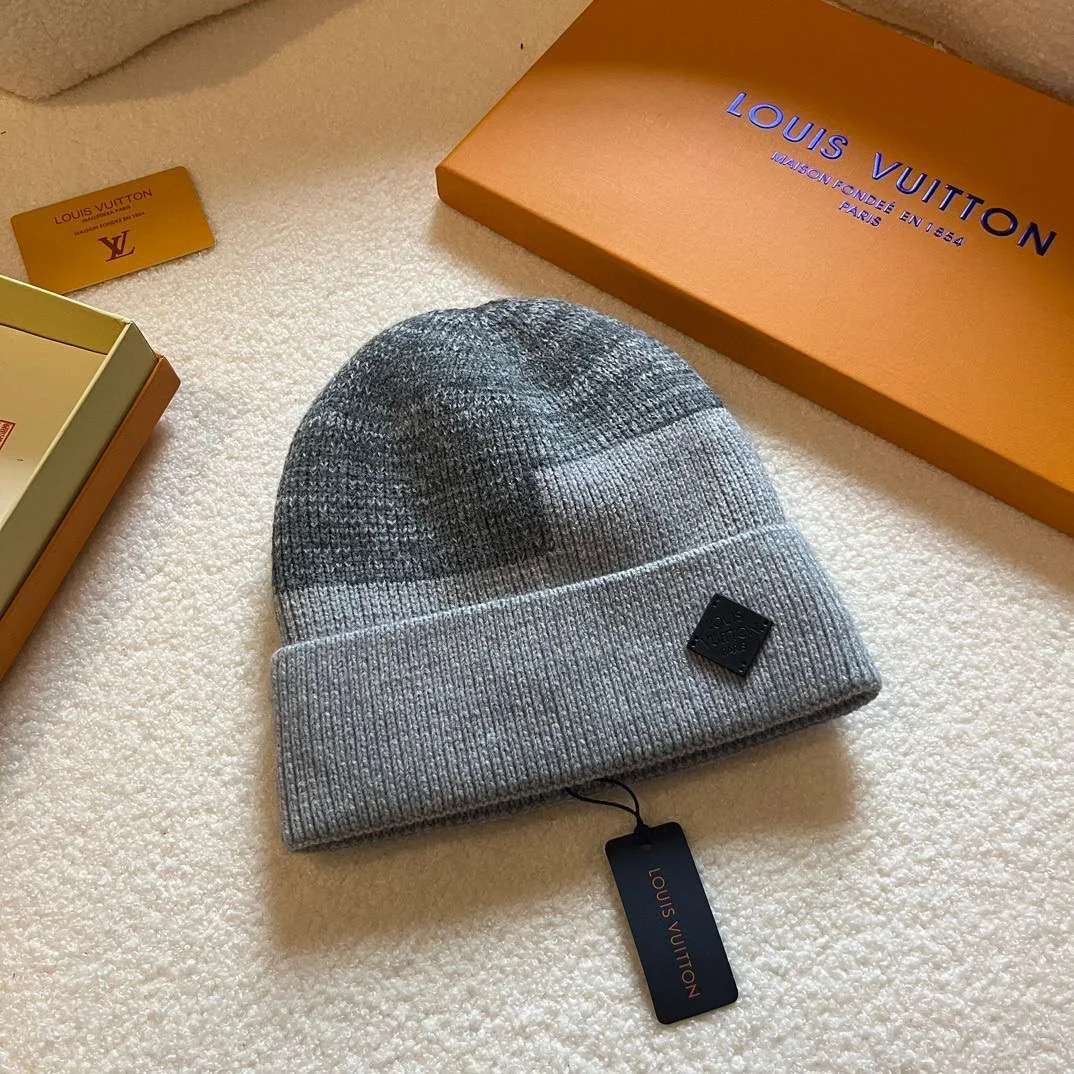 Louis Vuitton Neo Petit Damier Beanie Grey - Image 3