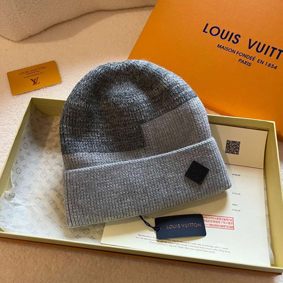 Louis Vuitton Neo Petit Damier Beanie Grey - Image 4