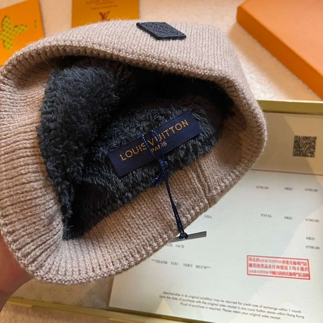 Louis Vuitton Neo Petit Damier Beanie Brown - Image 9