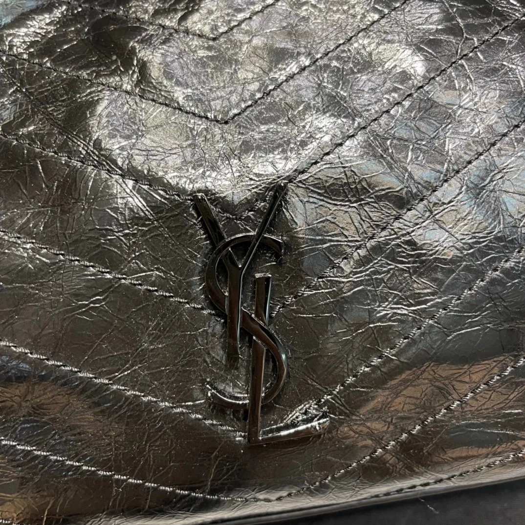 Saint Laurent Niki Shopping Medium Tote Bag / Black Silver Hardware - Image 10