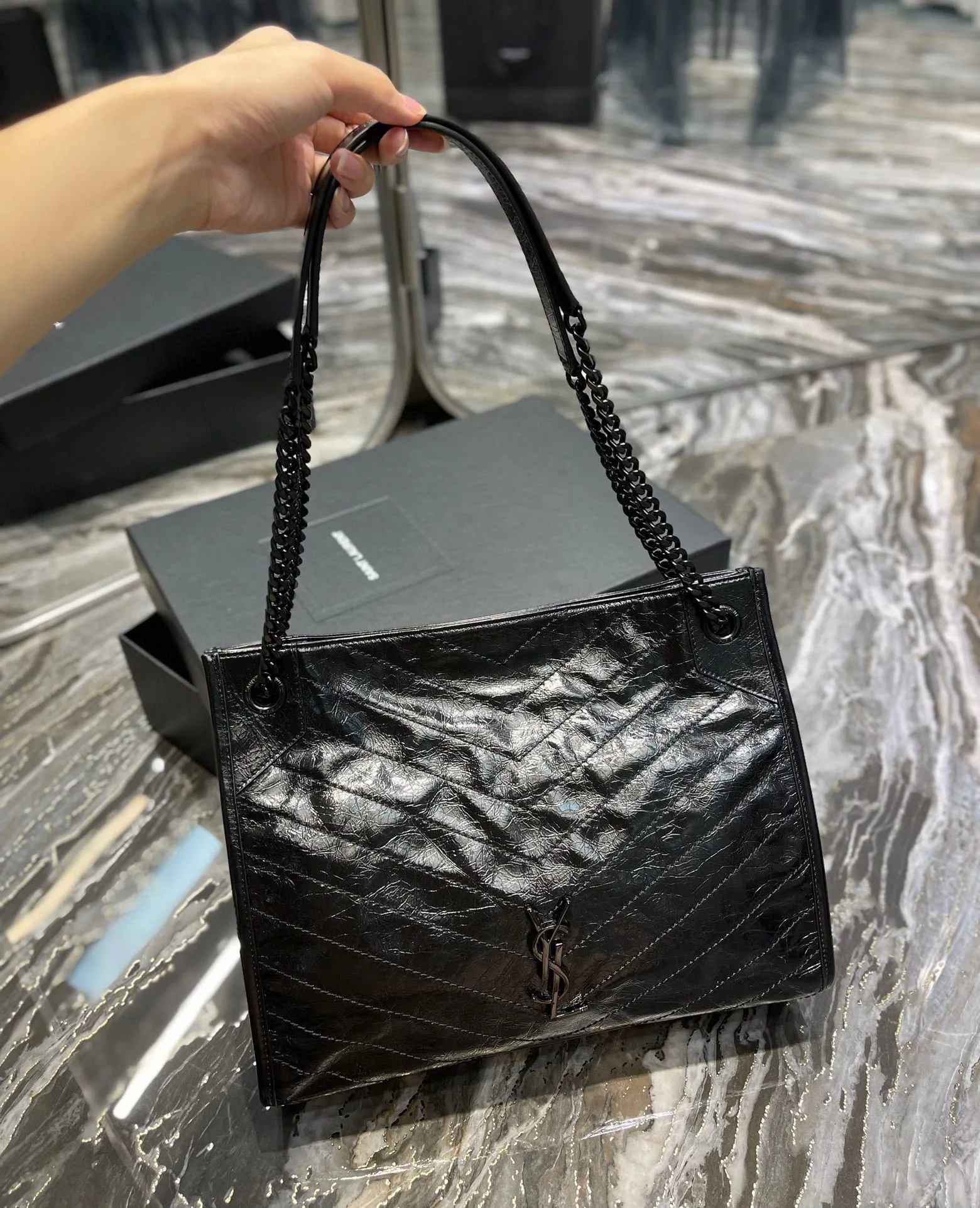 Alternative view of Saint Laurent Niki Shopping Medium Tote Bag / Black Silver Hardware
