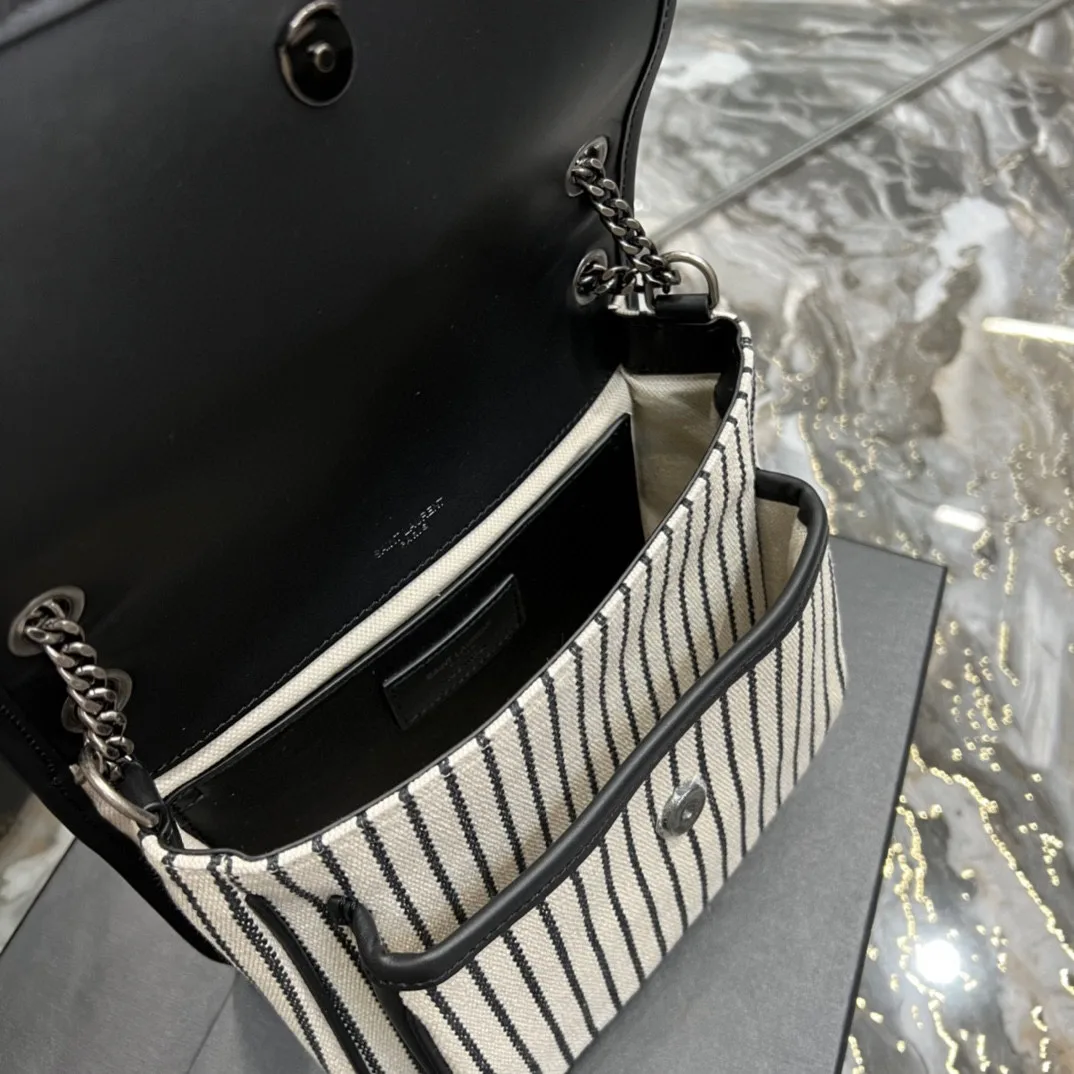 Niki Small Bag White / - Image 10