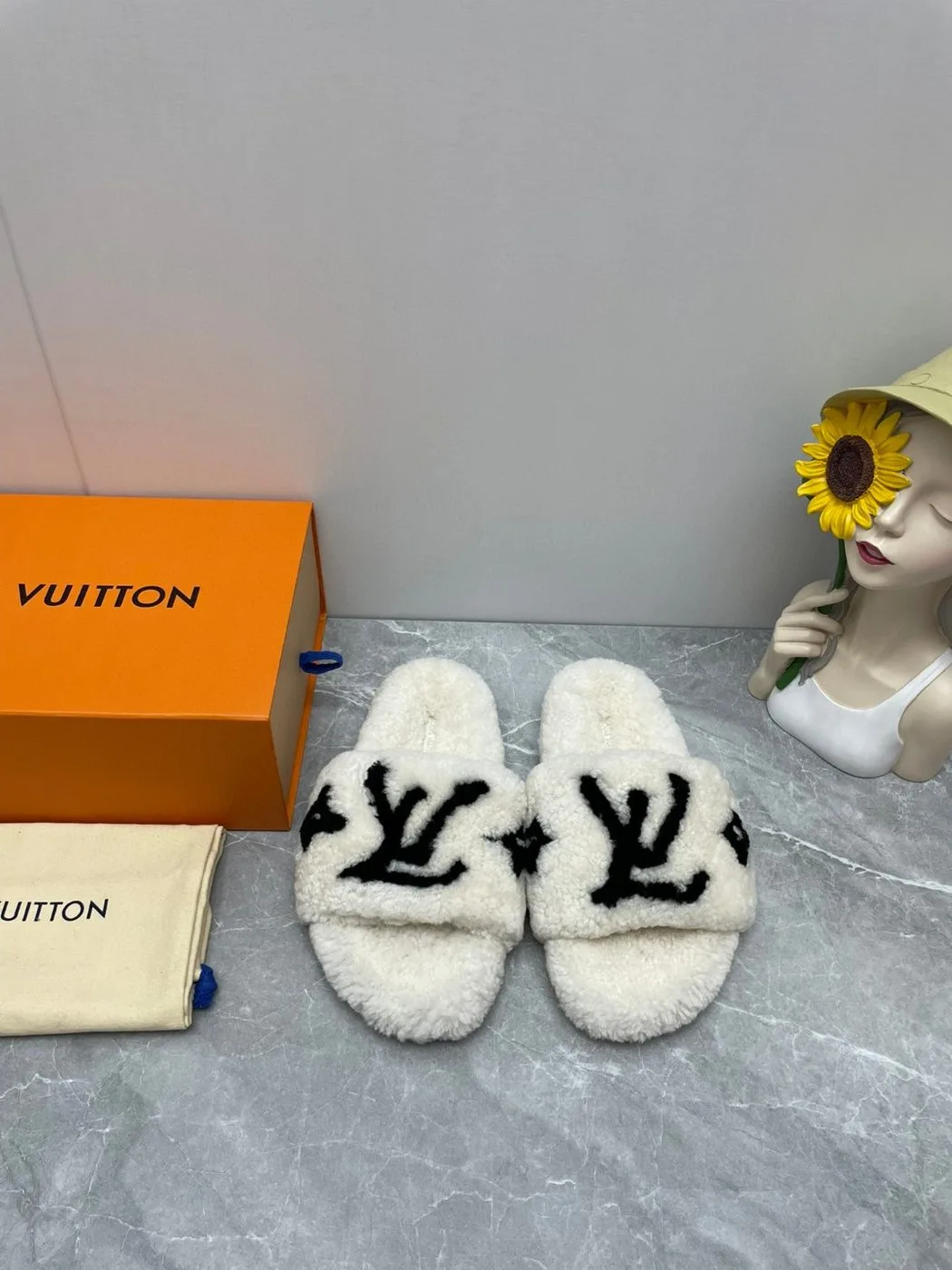 Louis Vuitton Paseo Flat Comfort Mule White - Image 5