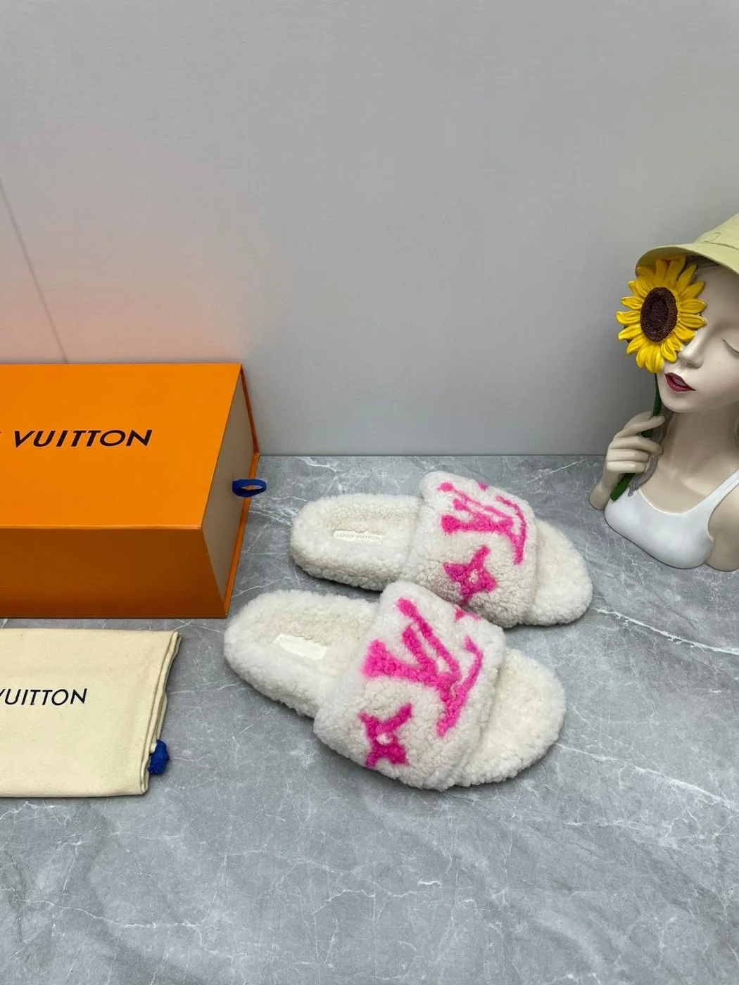 Louis Vuitton Paseo Flat Comfort Mule Pink - Image 5