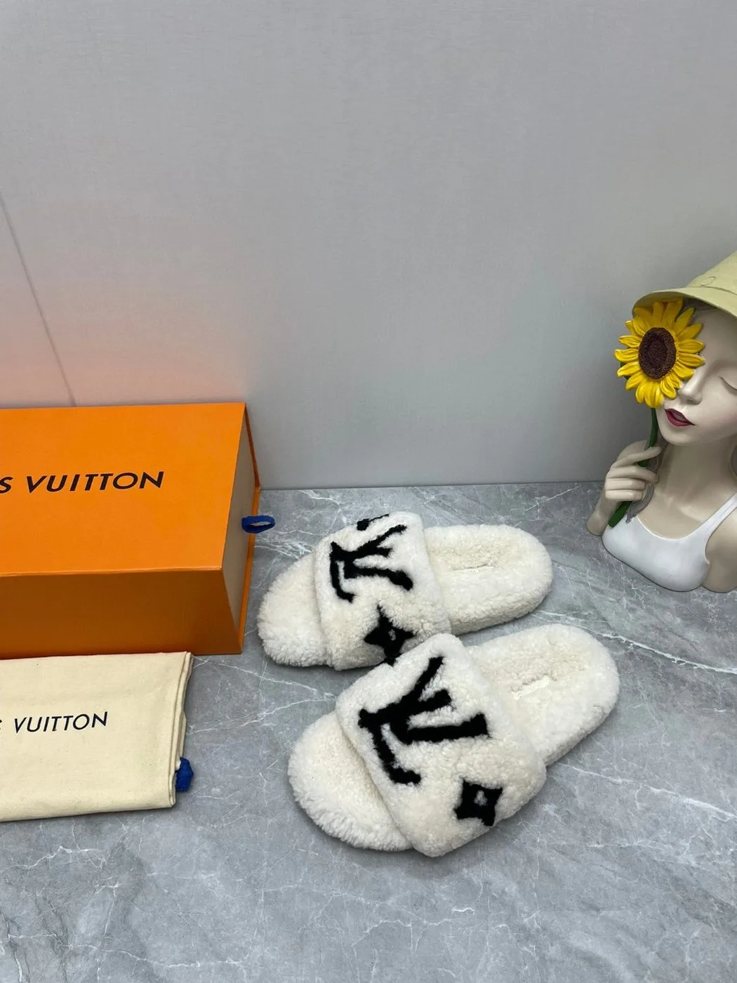 Louis Vuitton Paseo Flat Comfort Mule White - Image 2