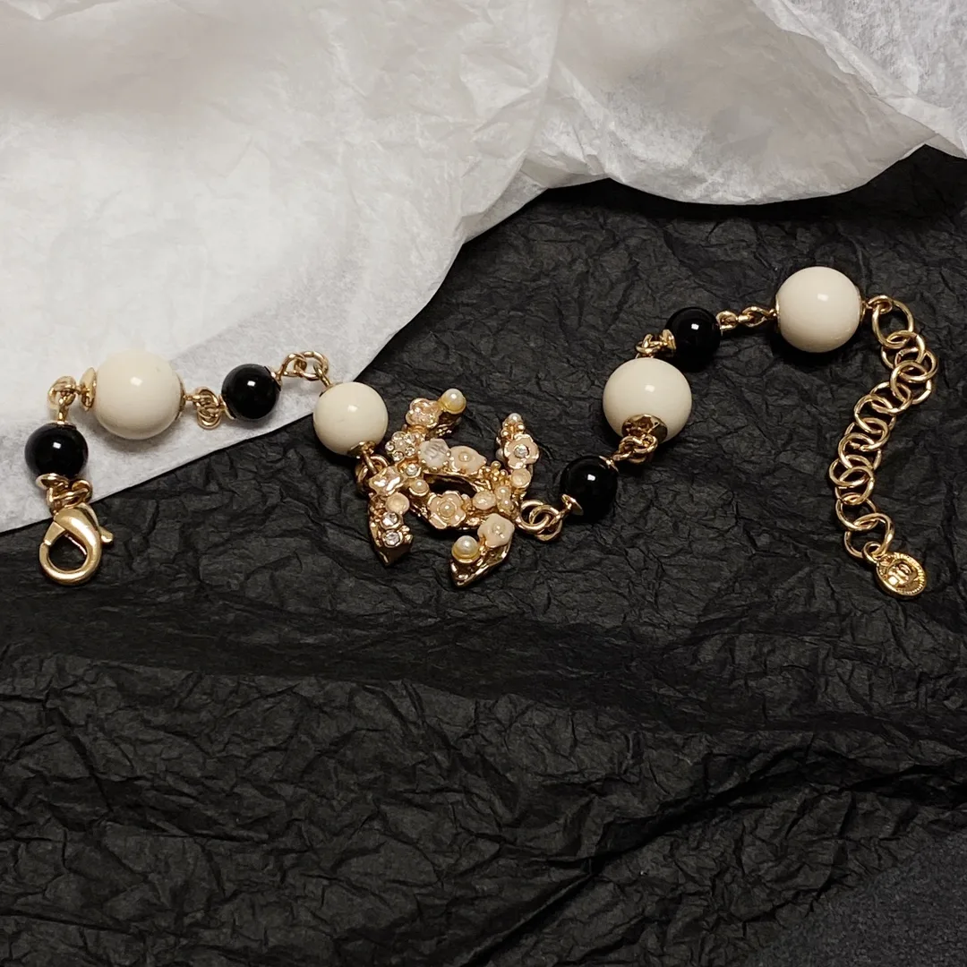 Chanel Pearl Bracelet Gold - Image 7