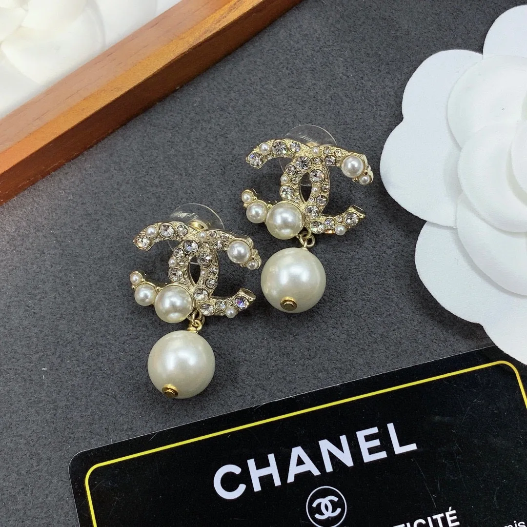 Chanel Pearl C Double Earrings Gold - Image 9