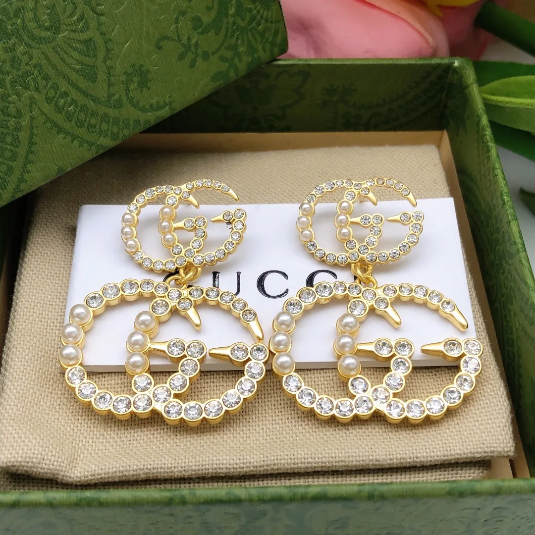 Gucci Pearl Stud Earrings Gold - Image 6