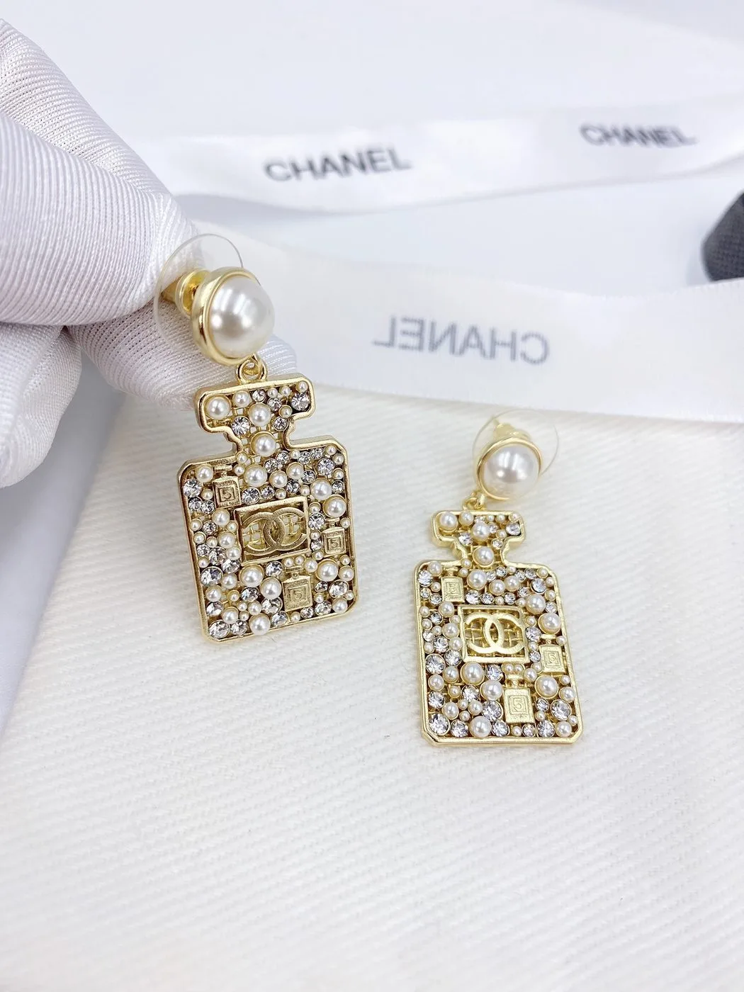 Chanel Perfume Bottle Earrings Gold Tone - Image 5