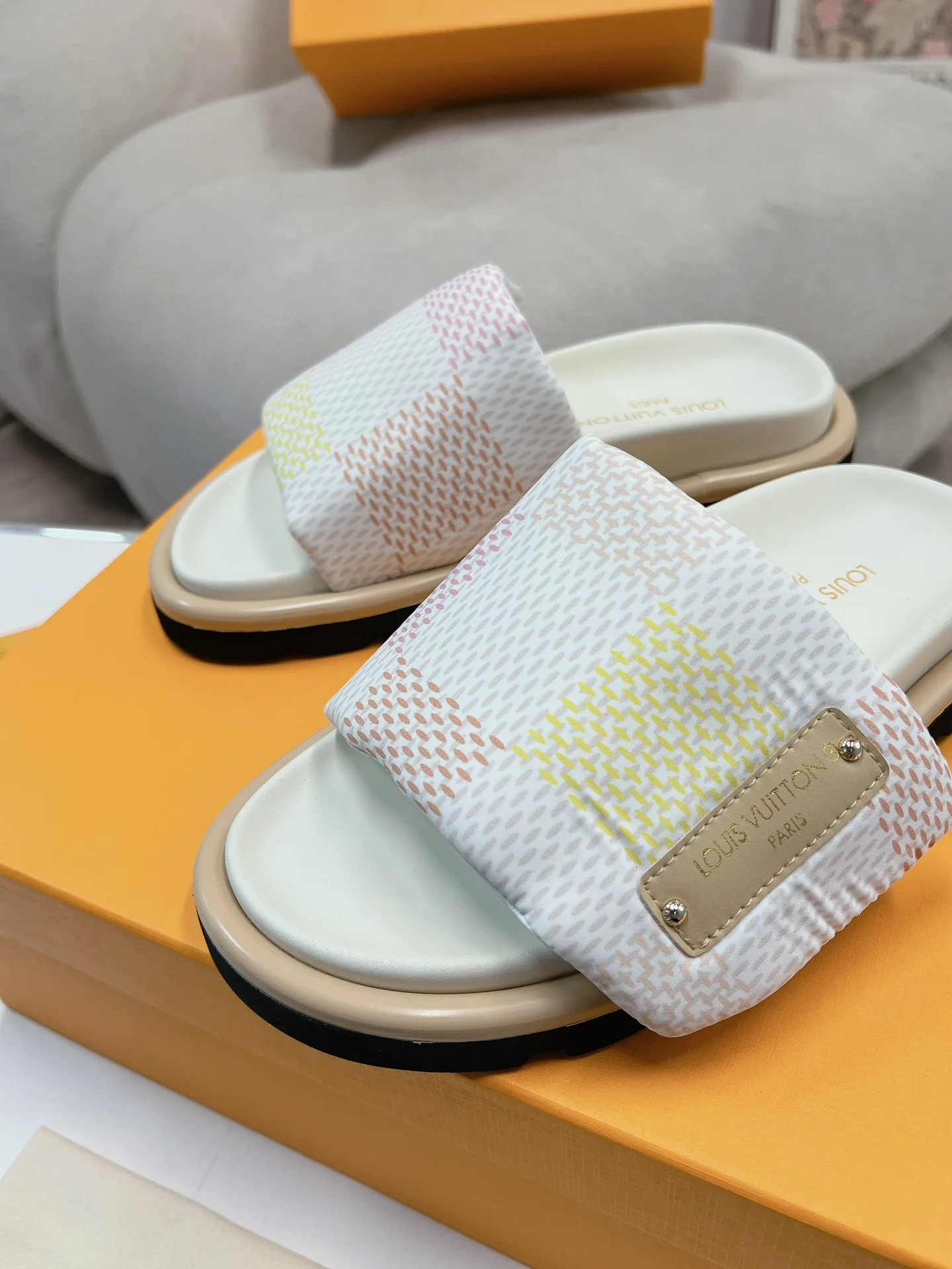 Louis Vuitton Pool Pillow Flat Comfort Mule Multicolor - Image 10