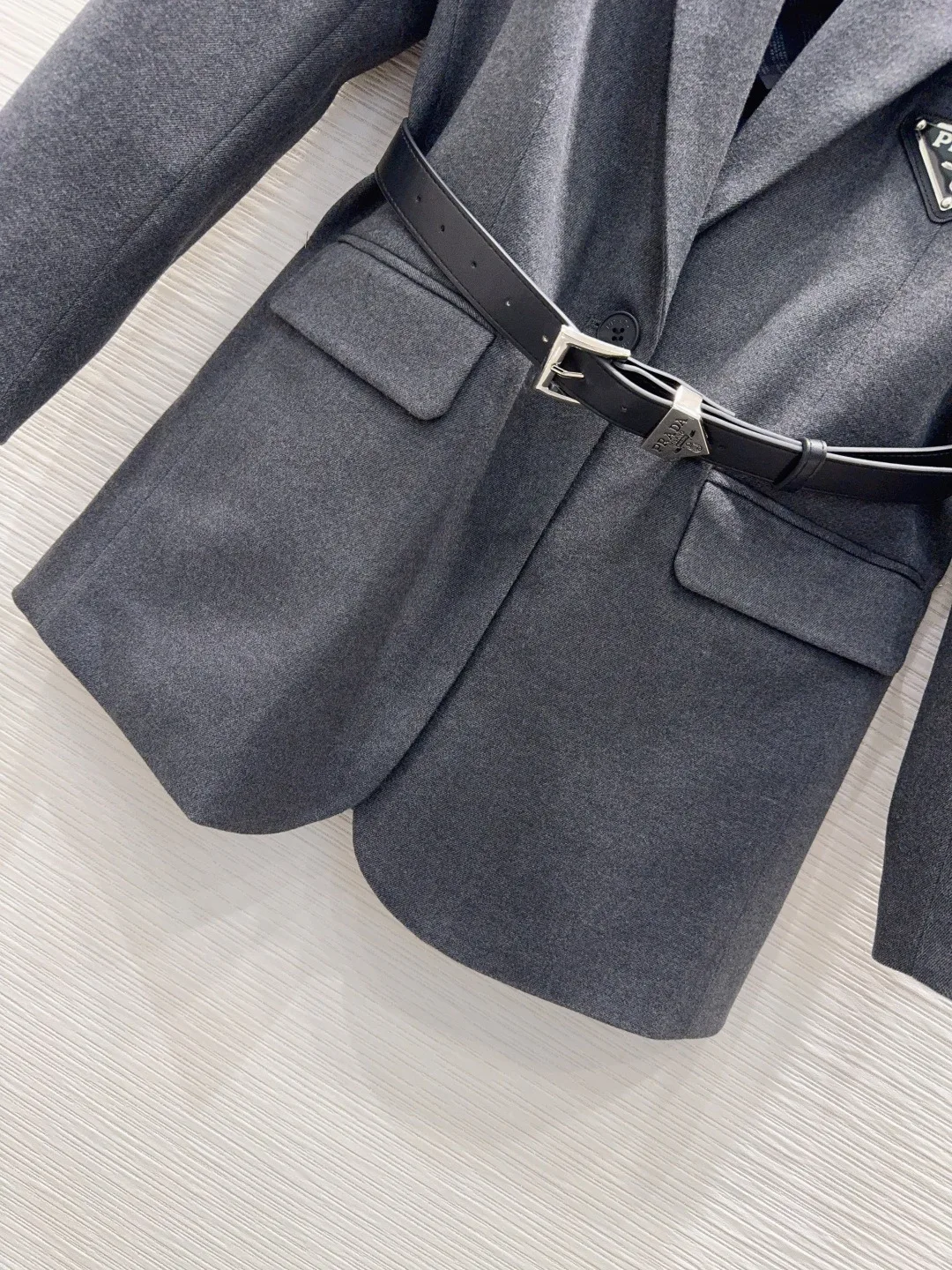 Prada Belted Tailored Blazer With Triangle Logo Grey - Image 4