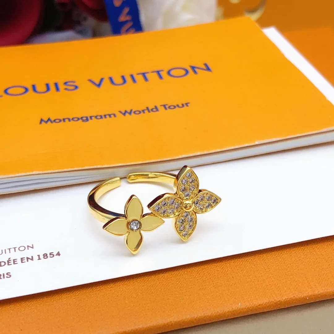 Louis Vuitton Presbyopia Ring Gold - Image 6