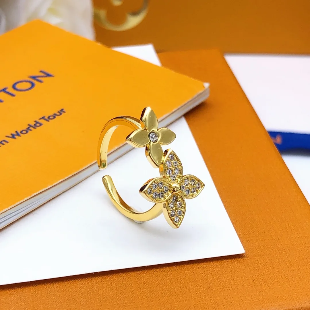 Louis Vuitton Presbyopia Ring Gold - Image 3