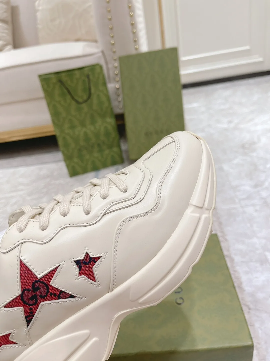 Gucci Rhyton Sneaker With Stars White - Image 9