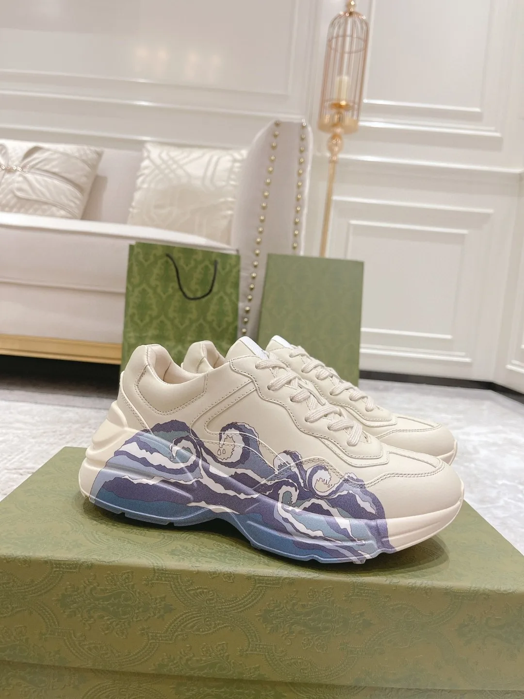 Gucci Rhyton Sneaker With Wave White - Image 4
