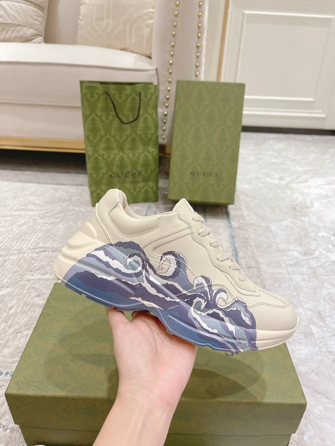 Gucci Rhyton Sneaker With Wave White - Image 7