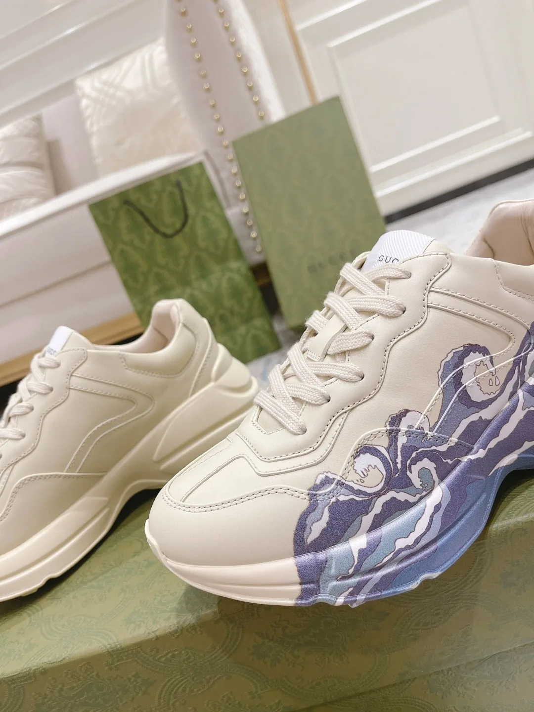 Gucci Rhyton Sneaker With Wave White - Image 8