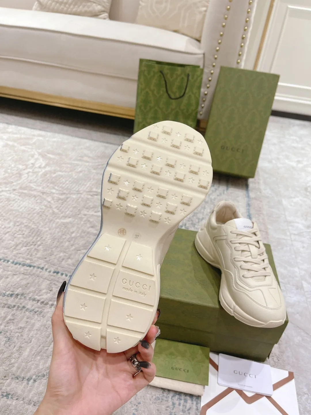 Gucci Rhyton Sneaker With Wave White - Image 10