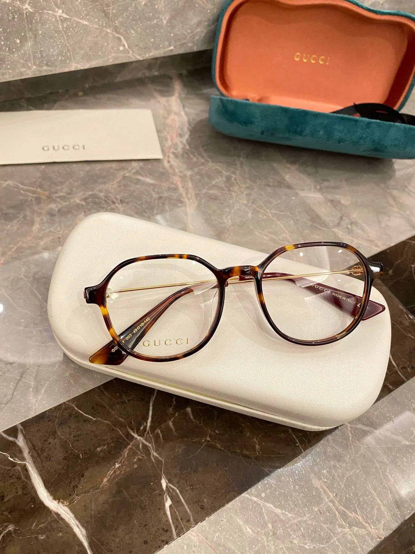 Gucci Round Frame