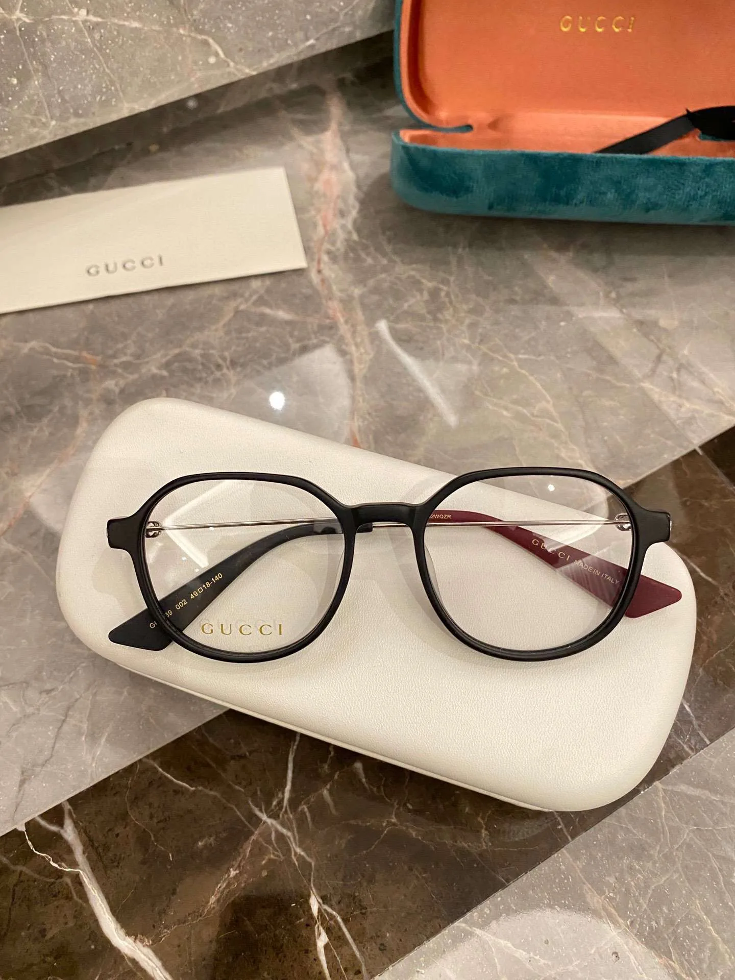 Gucci Round Frame