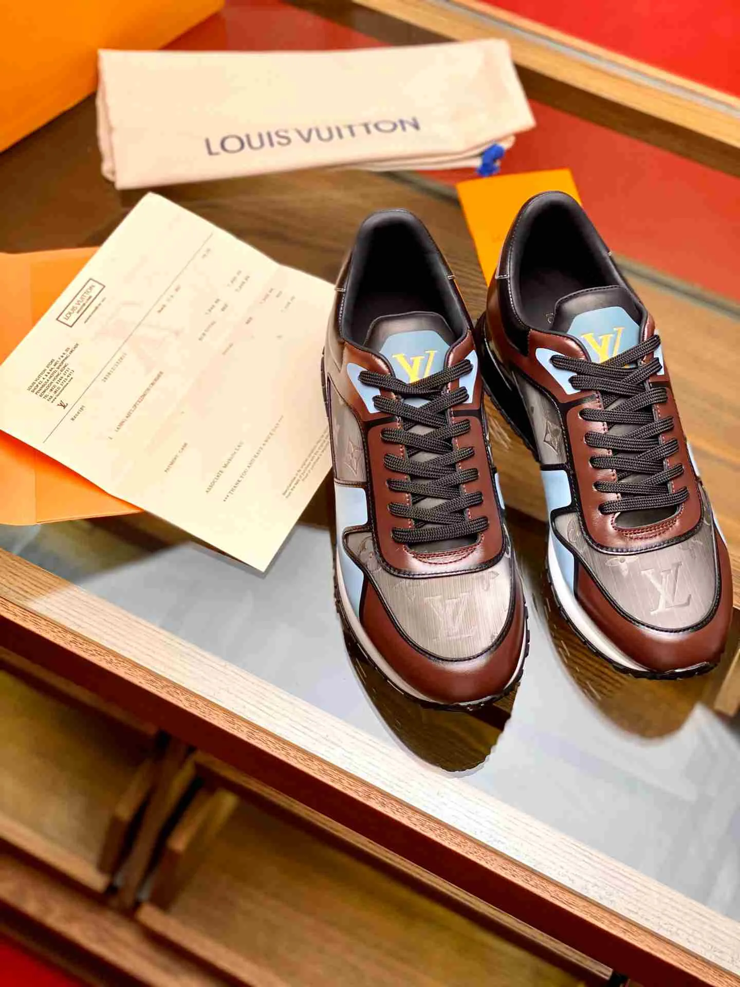 Louis Vuitton Run Away Sneaker Multicolor - Image 3