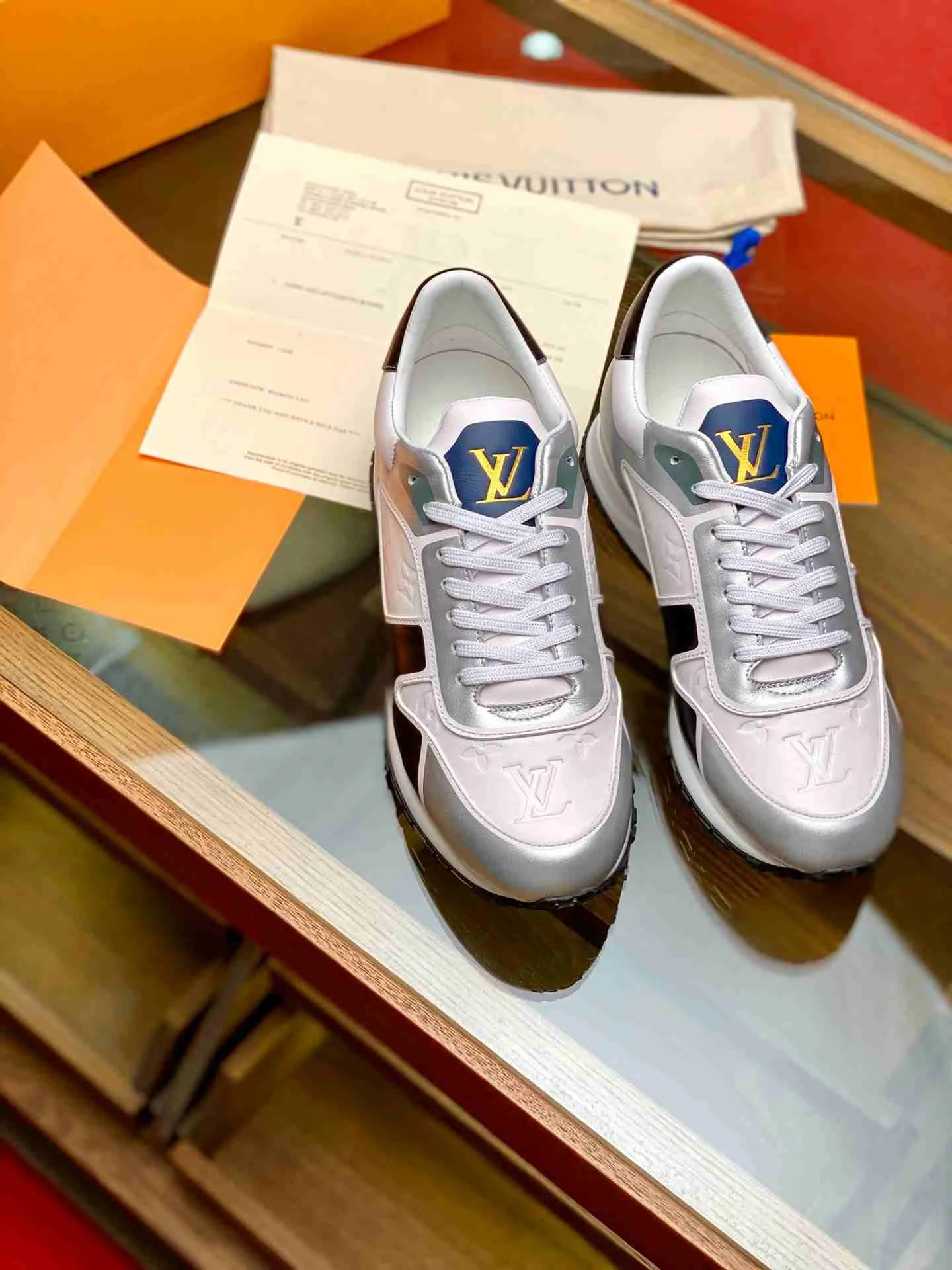 Louis Vuitton Run Away Sneaker Green - Image 5