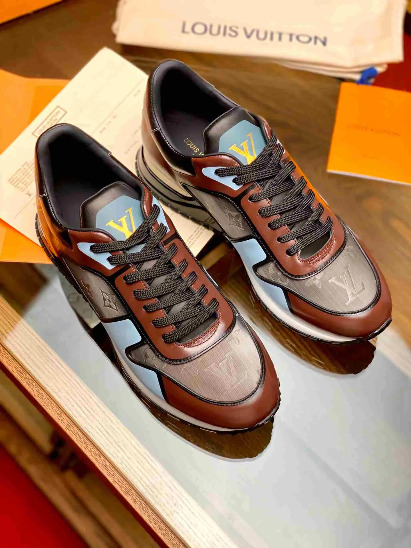 Louis Vuitton Run Away Sneaker Multicolor - Image 5