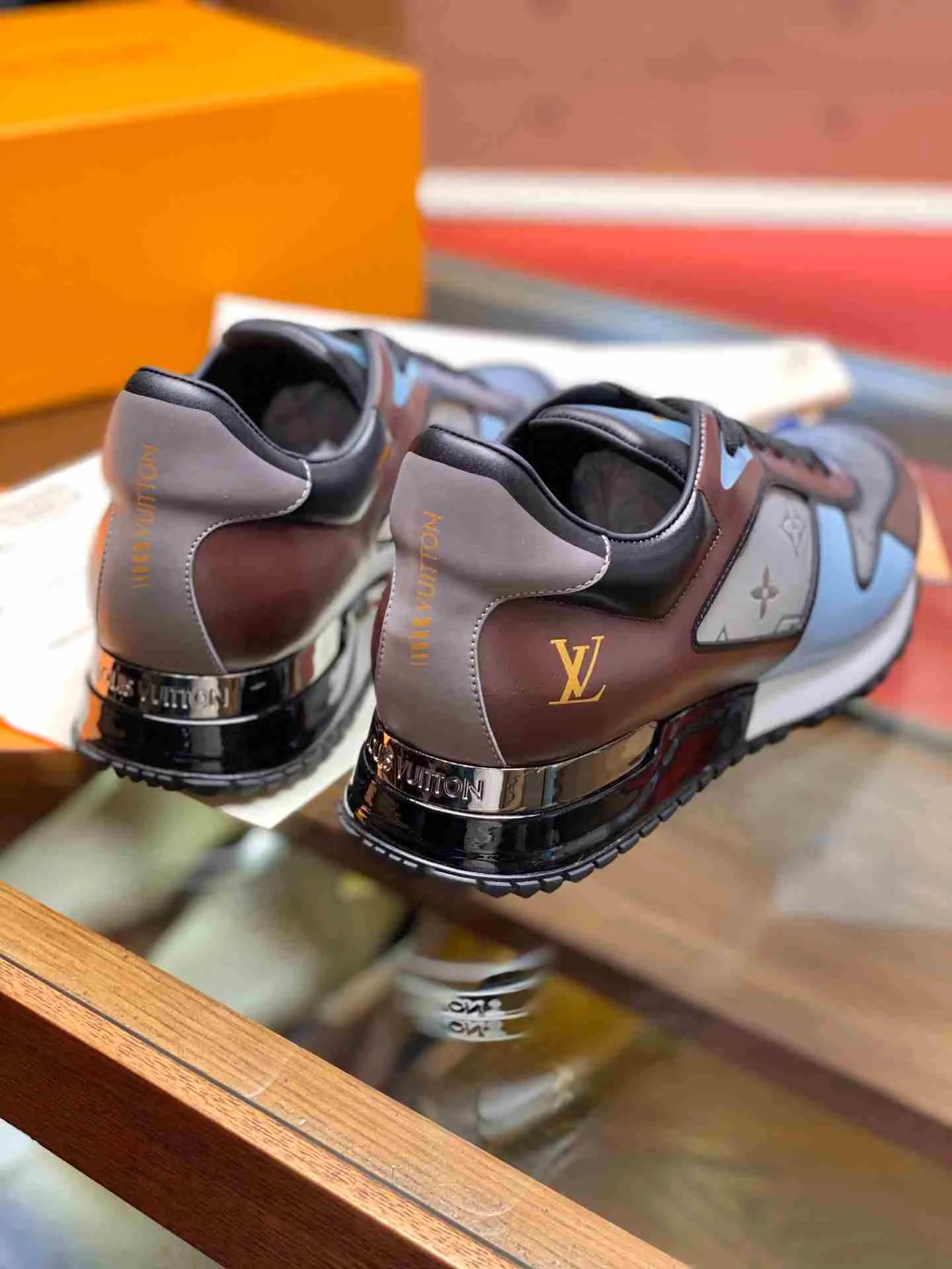 Louis Vuitton Run Away Sneaker Multicolor - Image 6
