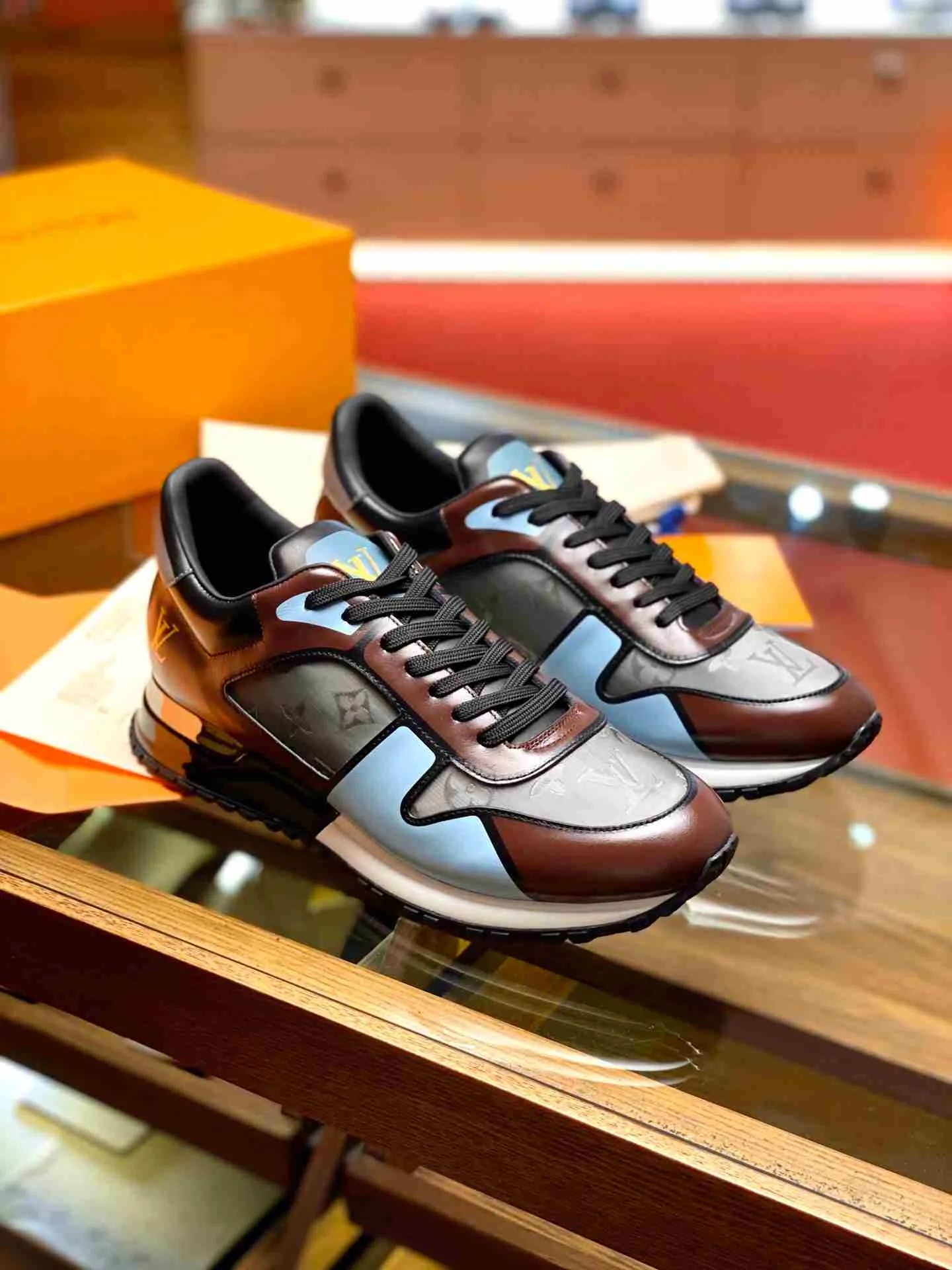 Louis Vuitton Run Away Sneaker Multicolor - Image 7