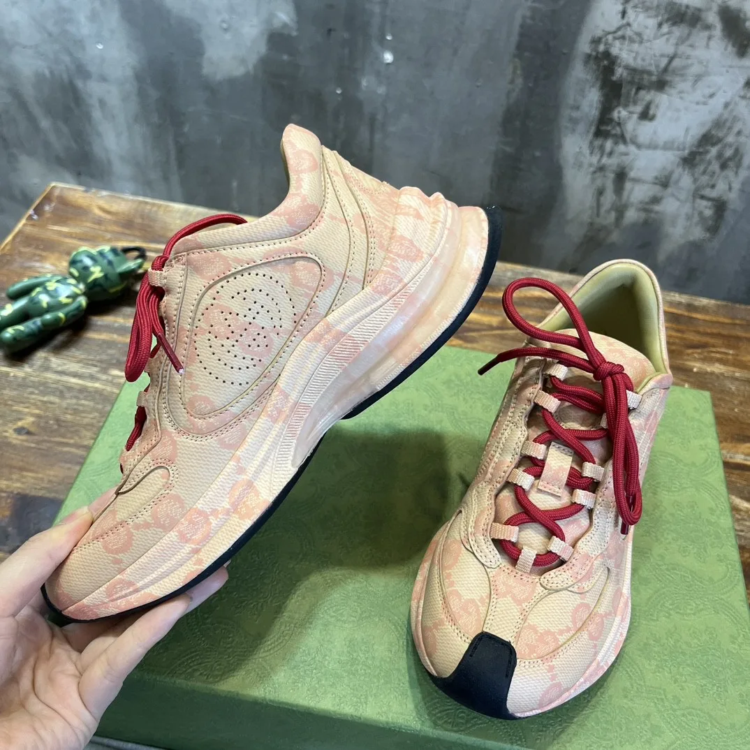 Gucci Run Sneaker Beige - Image 6