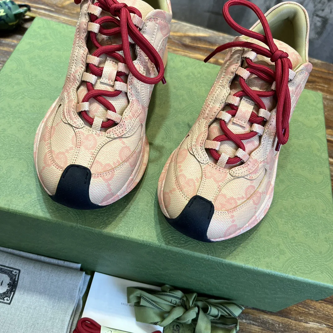 Gucci Run Sneaker Beige - Image 7