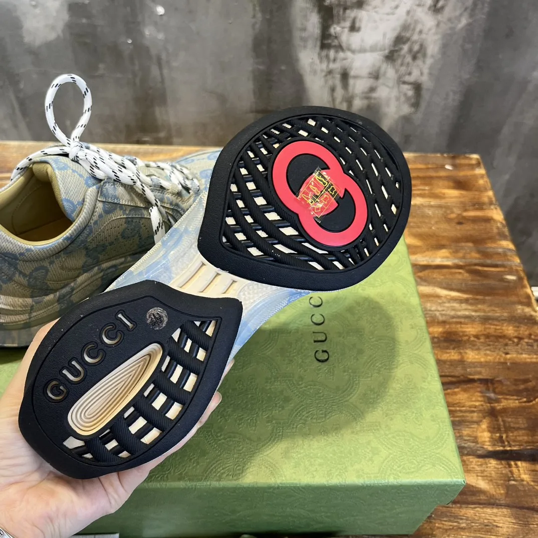 Gucci Run Sneaker Grey - Image 10