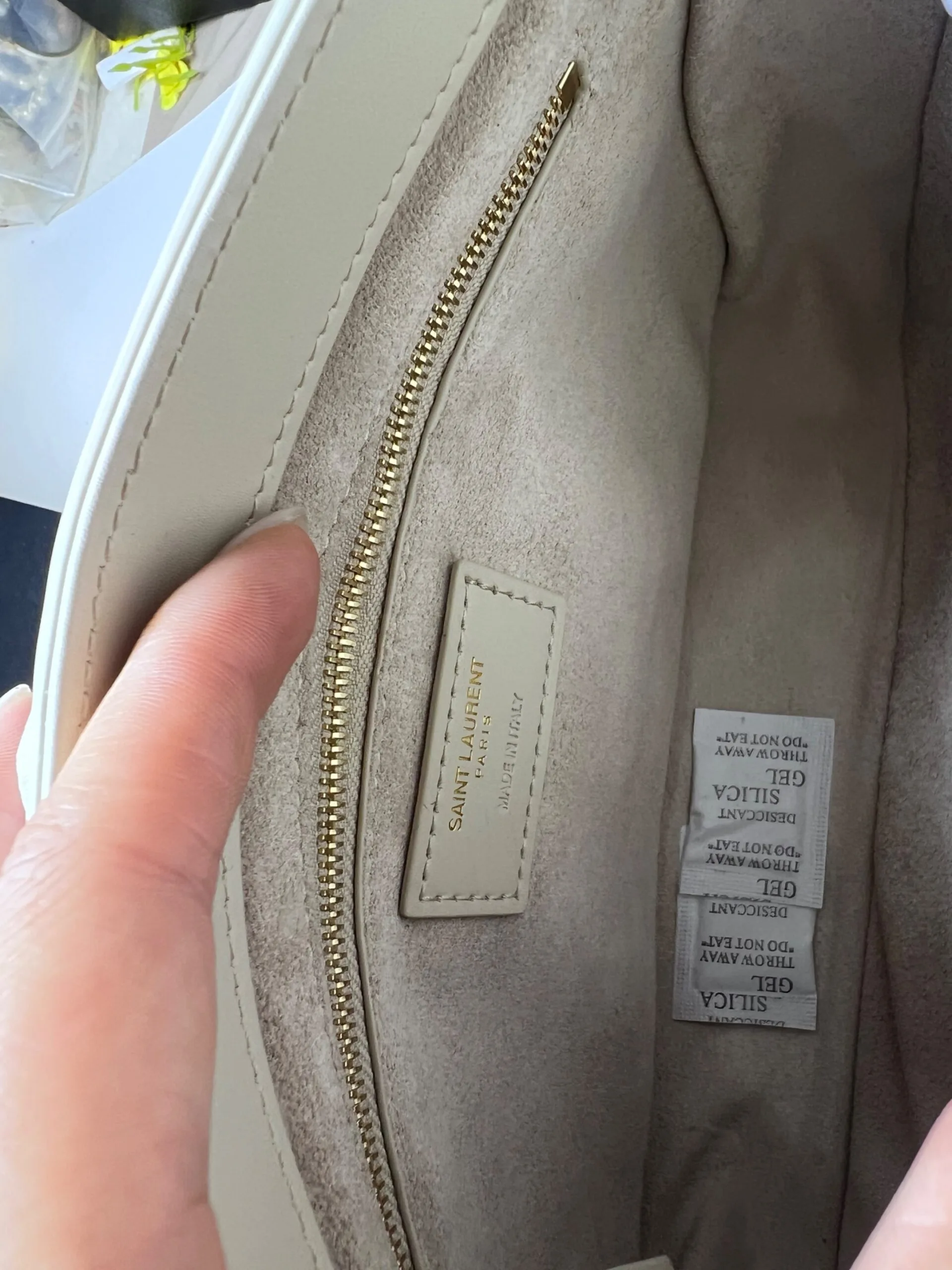 Saint Laurent Le 5 À 7 Hobo Bag In Smooth Pink / YSL - Image 7