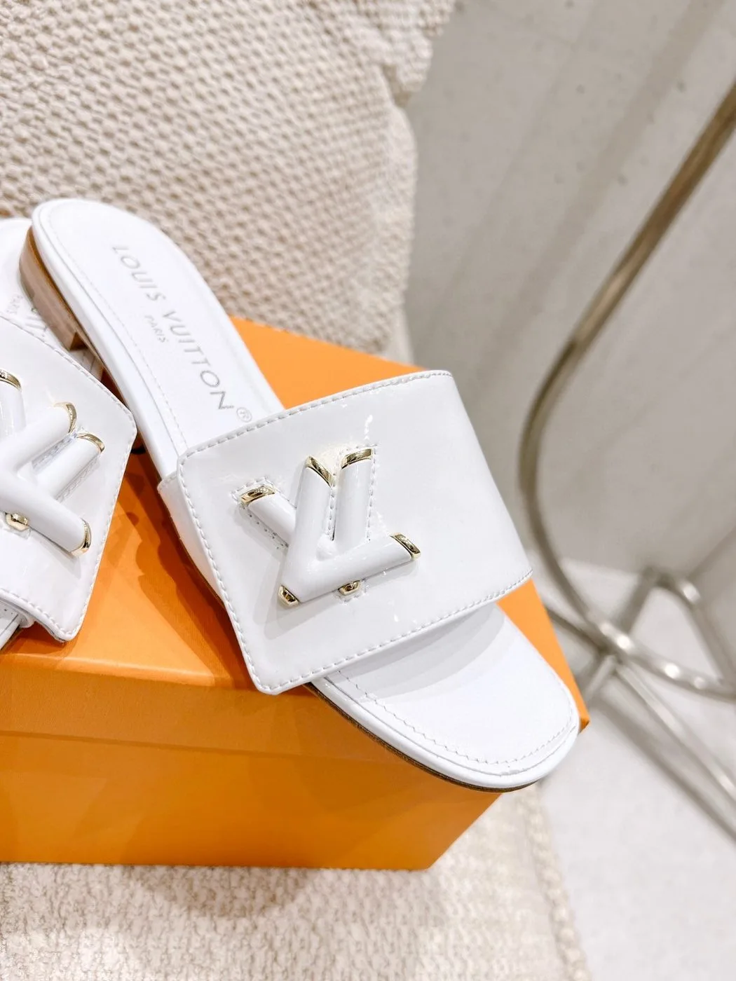 Alternative view of Louis Vuitton Shake Flat Mule White