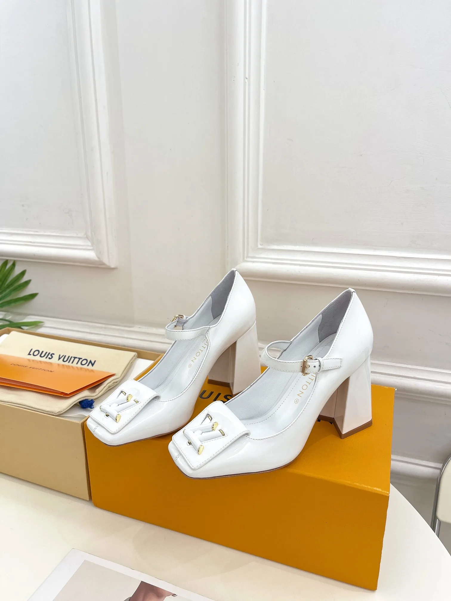Louis Vuitton Shake Pump White / 2.2-inch - Image 8