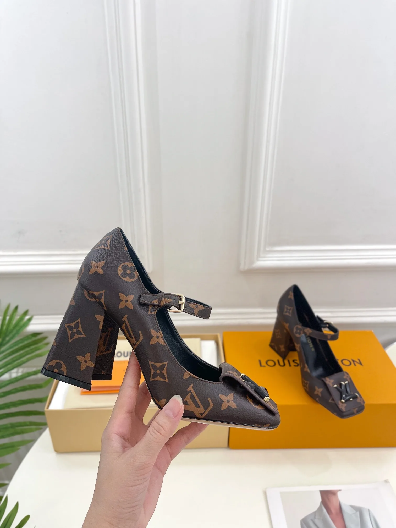 Louis Vuitton Pump Brown 9.5/ - Image 8