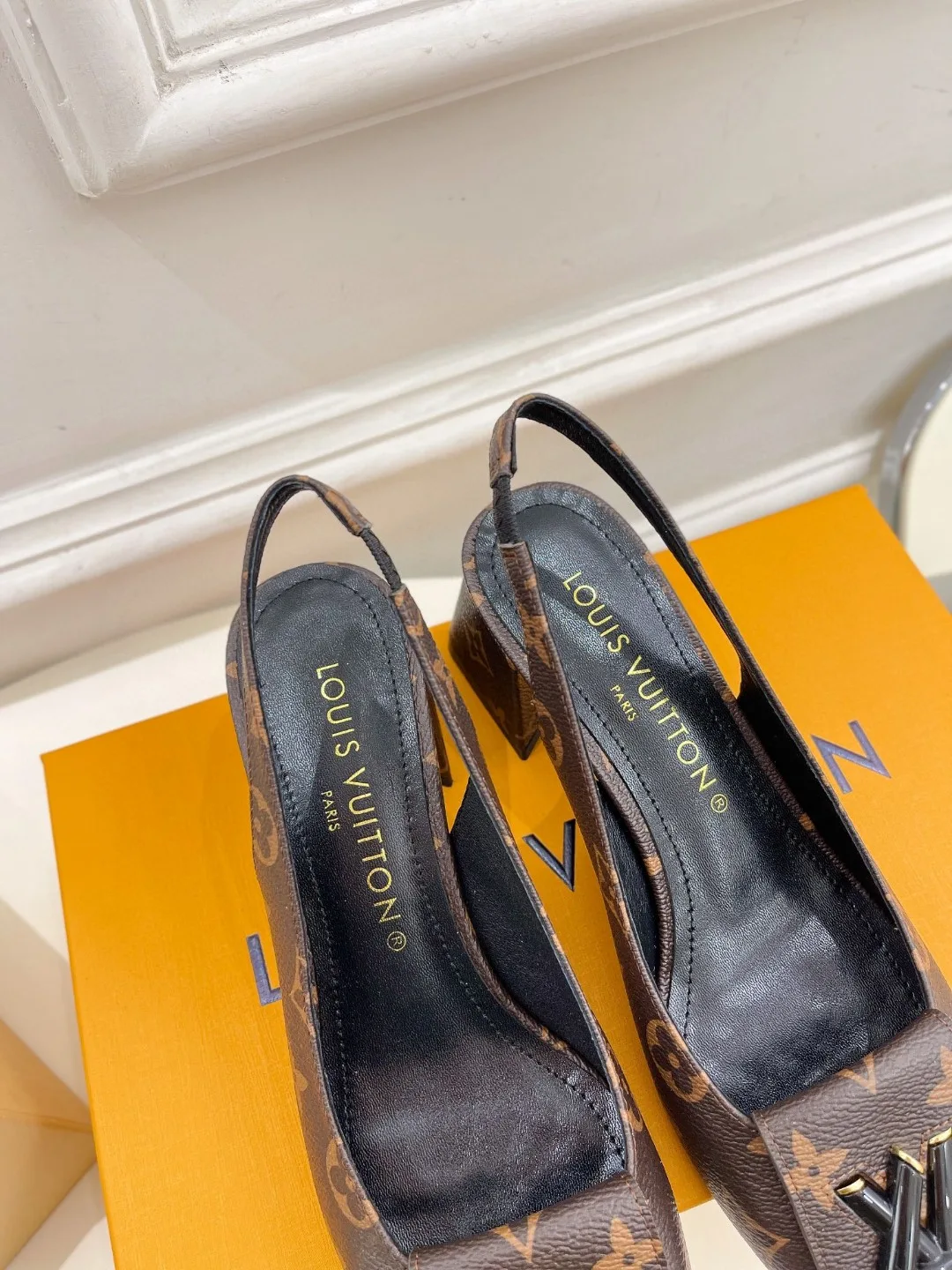 Louis Vuitton Sparkle Slingback Pump Brown - Image 8