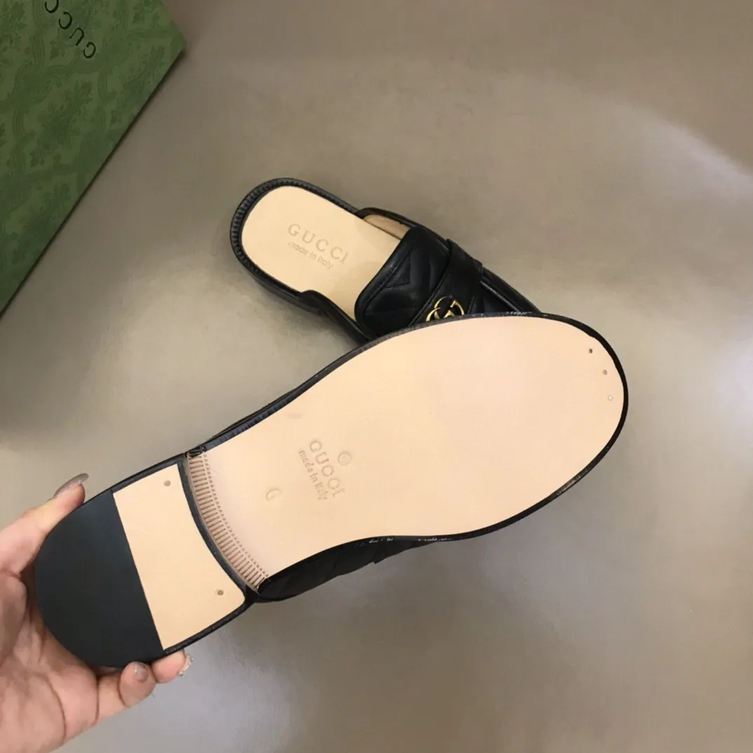 Gucci Slipper With Interlocking G Black - Image 6