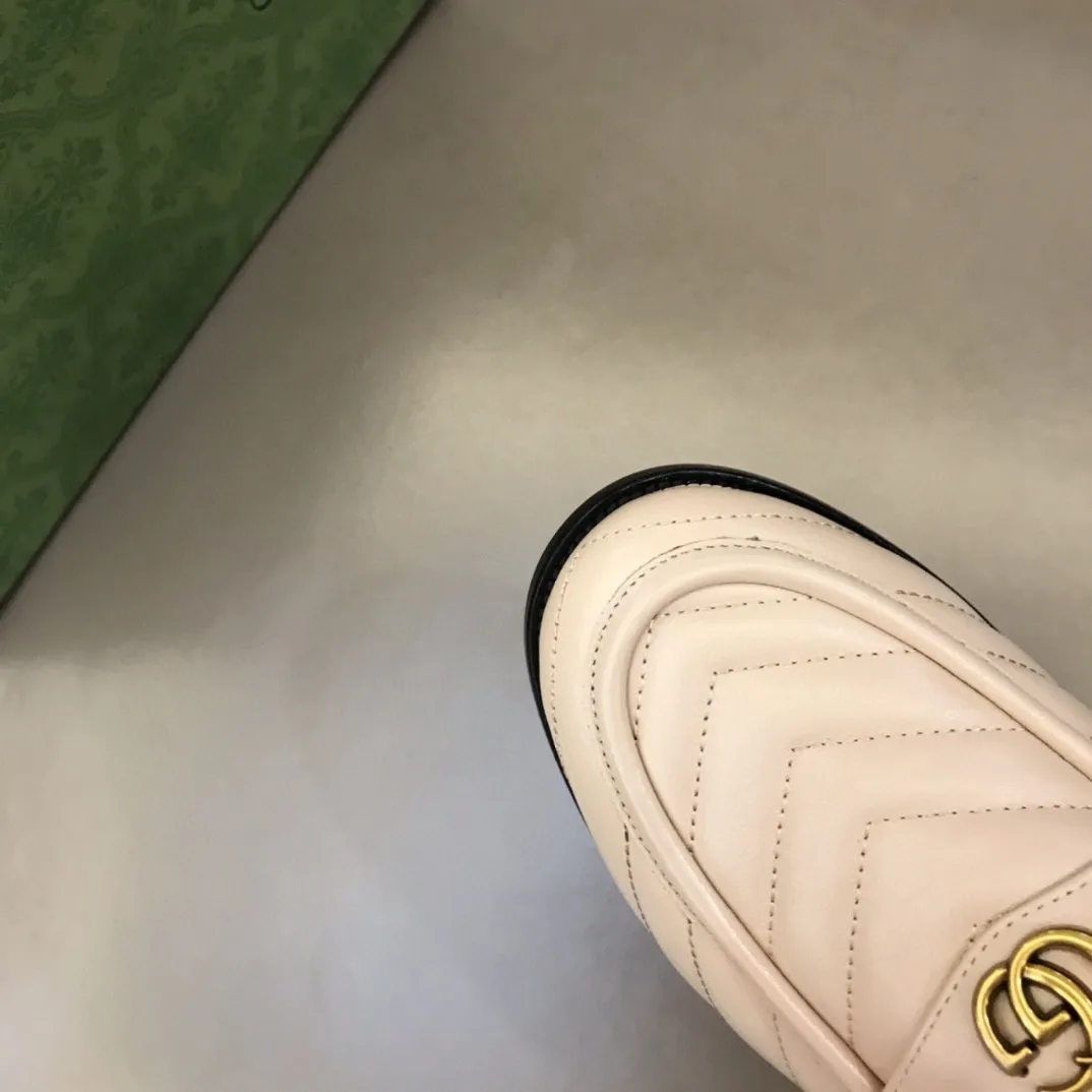 Gucci Slipper With Interlocking G Beige - Image 8