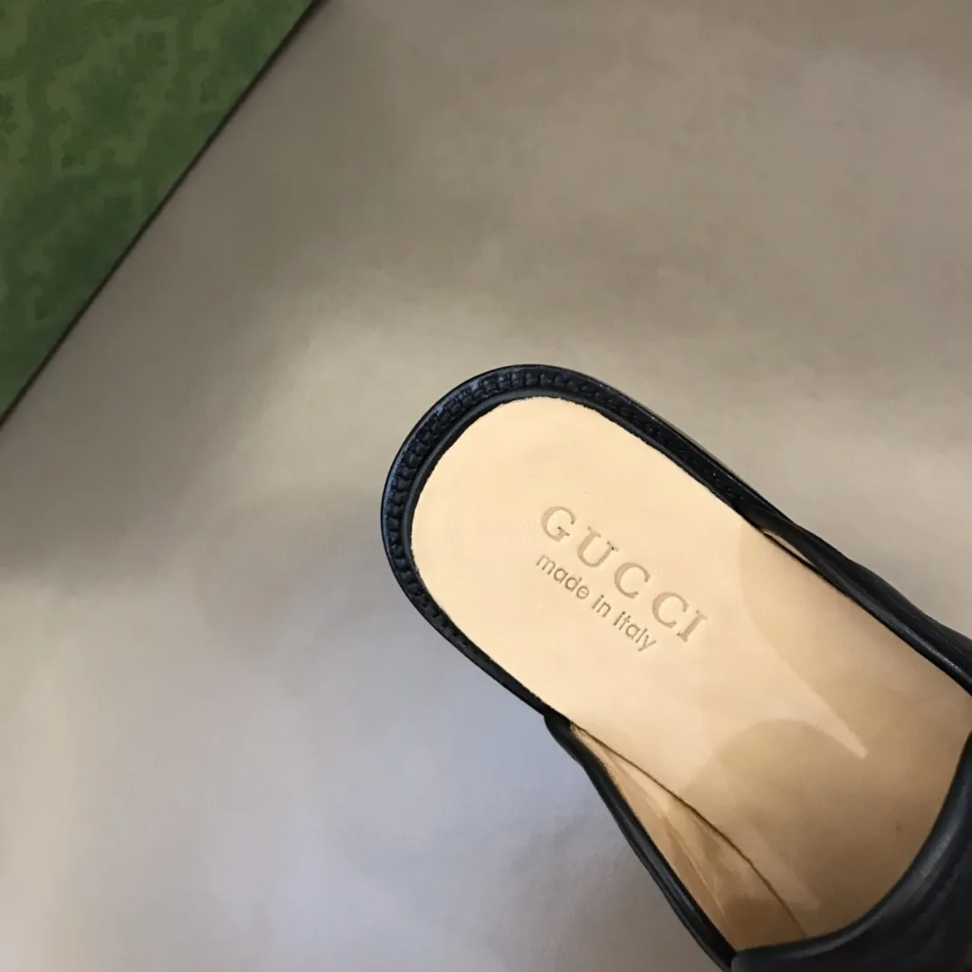 Gucci Slipper With Interlocking G Black - Image 8
