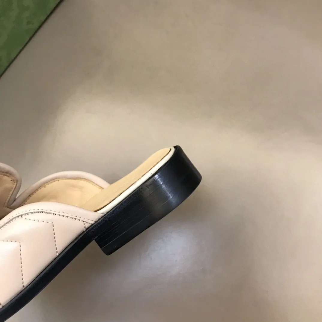 Gucci Slipper With Interlocking G Beige - Image 9
