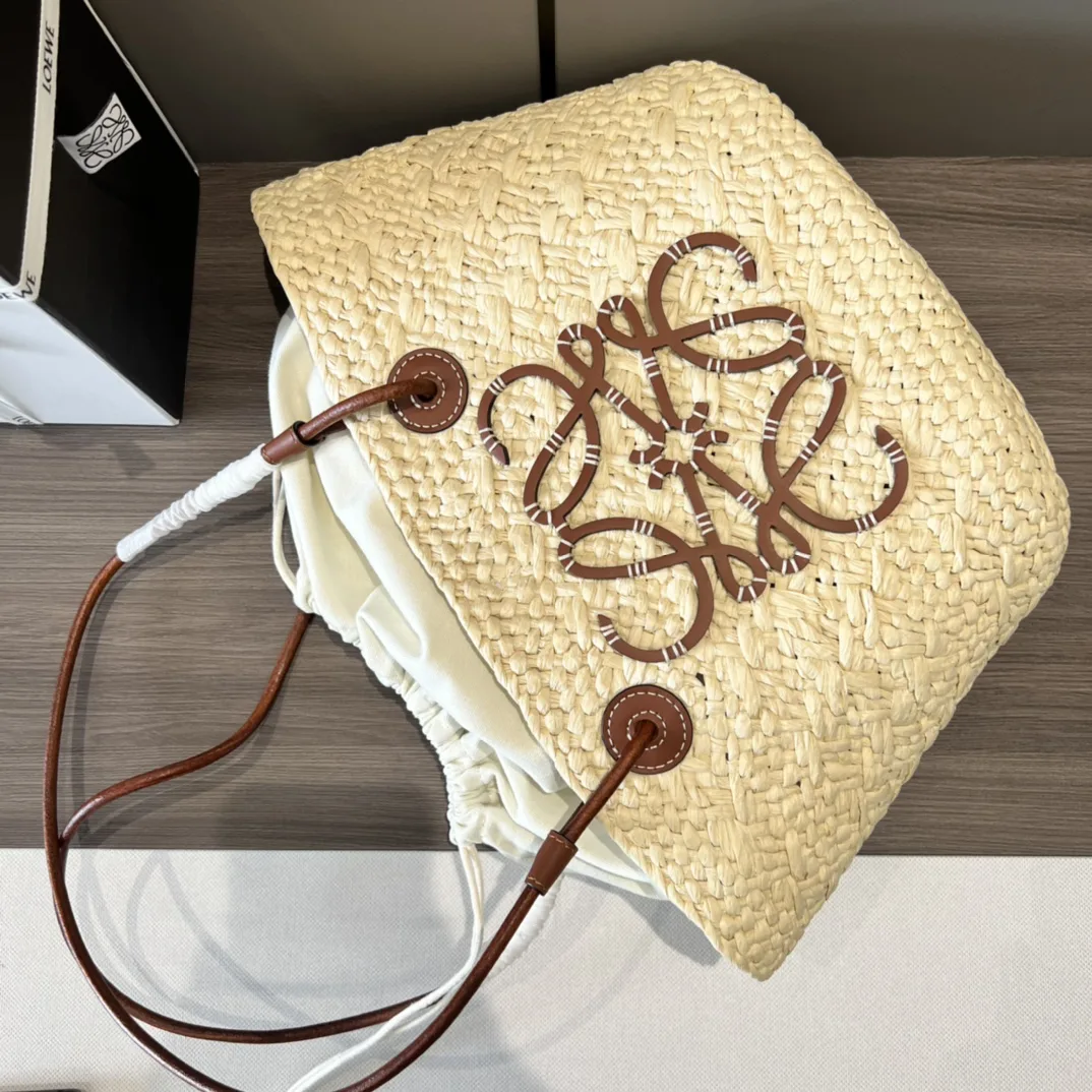 Small Anagram Basket Bag Beige/Brown / A223P65X01 - Image 5