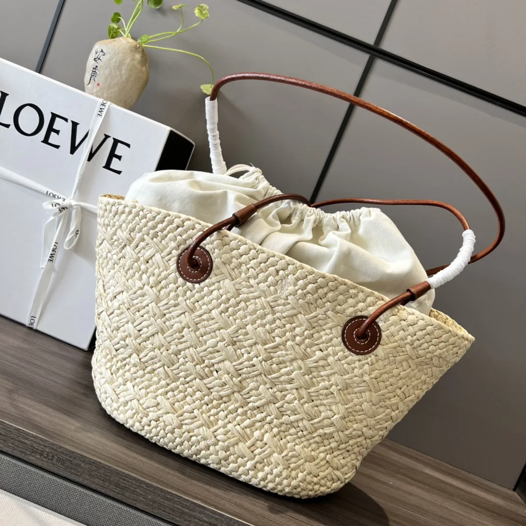 Small Anagram Basket Bag Beige/Brown / A223P65X01 - Image 6