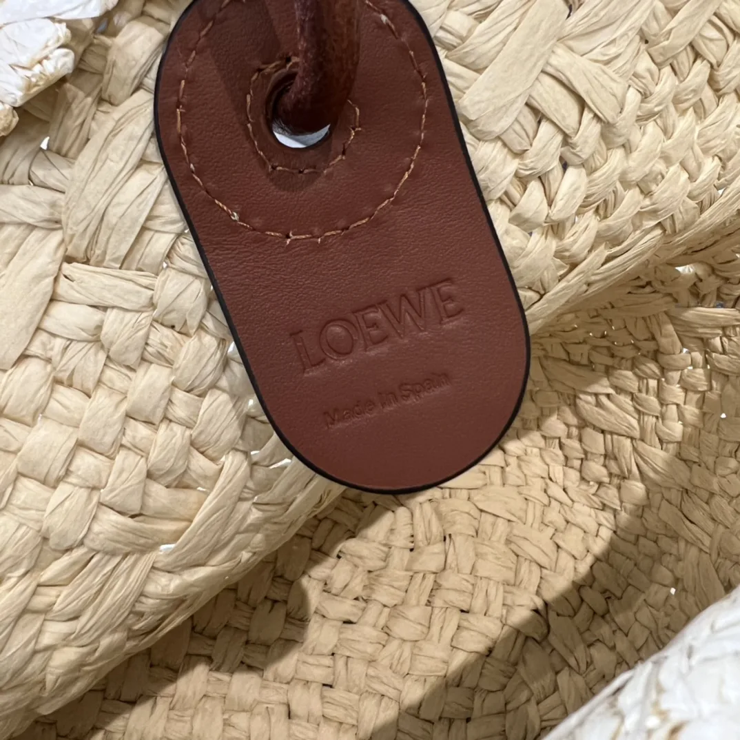 Small Anagram Basket Bag Beige/Brown / A223P65X01 - Image 9