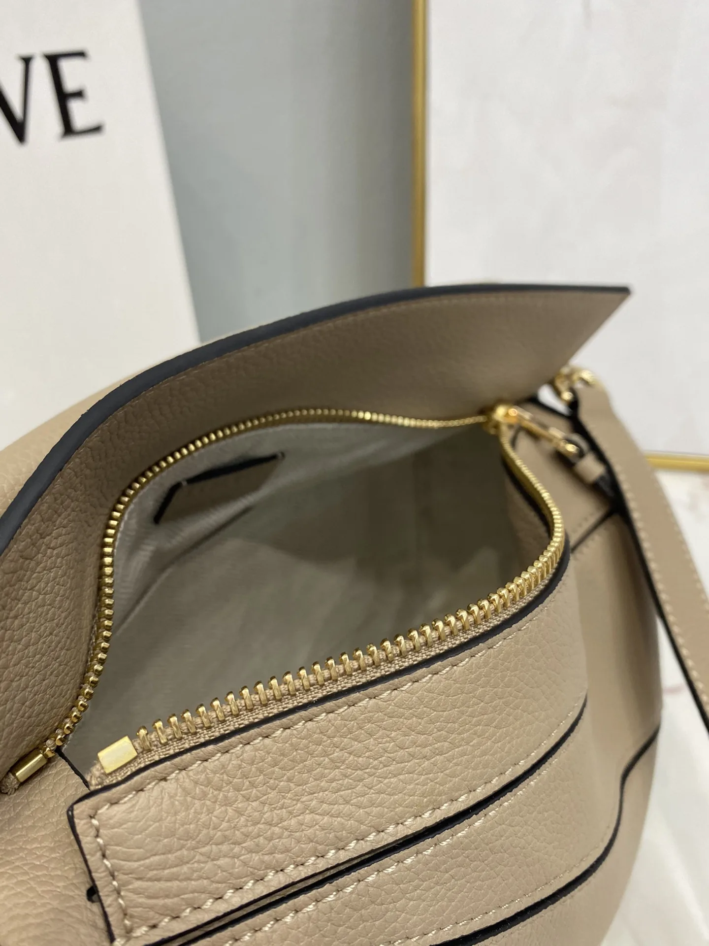 Alternative view of Loewe Small Puzzle Bag Caramel /